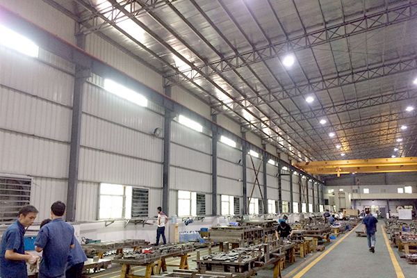 模具廠水簾負(fù)壓機工程案例