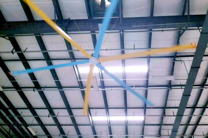 鐵皮廠房通風(fēng)降溫方案，這個(gè)方法太省錢了