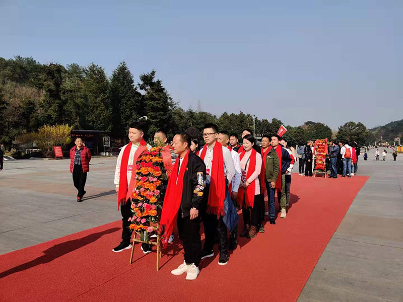 潤(rùn)東方環(huán)?？照{(diào)團(tuán)隊(duì)出游