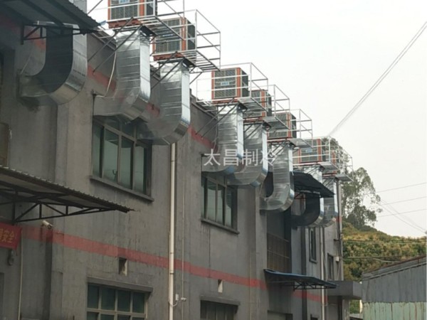 深圳市某打磨車間環(huán)?？照{降溫工程